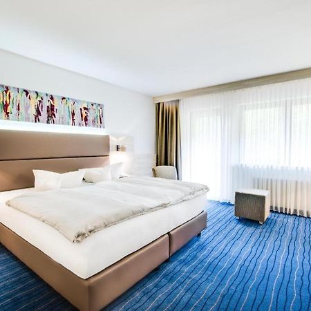 Business Class Hotel Haeckermuehle Tiefenbronn Exterior photo
